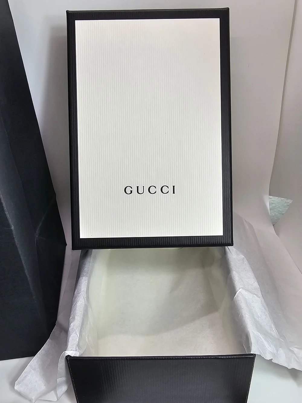 Gucci White Quilted Mini Wallet with Gold Accent - Picture 15 of 16